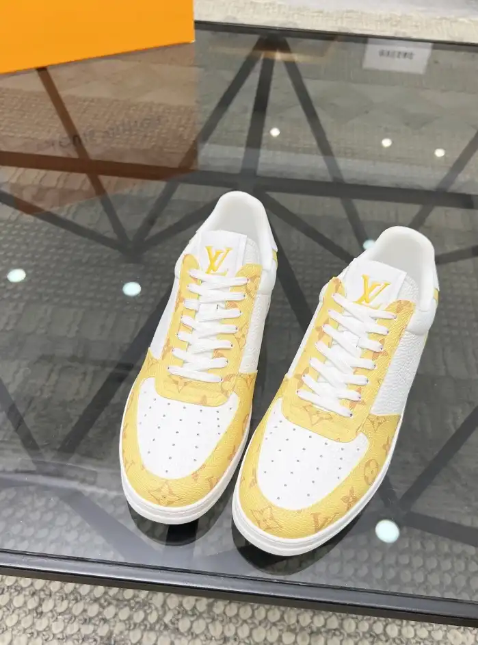 hype Louis Vuitton Sneakers