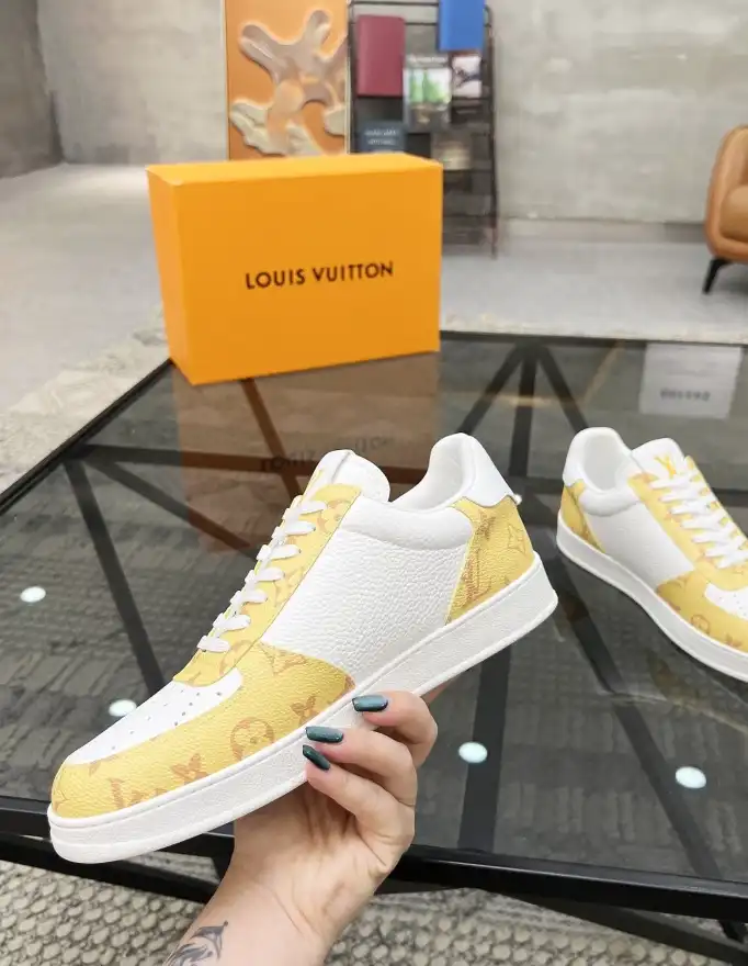 hype Louis Vuitton Sneakers