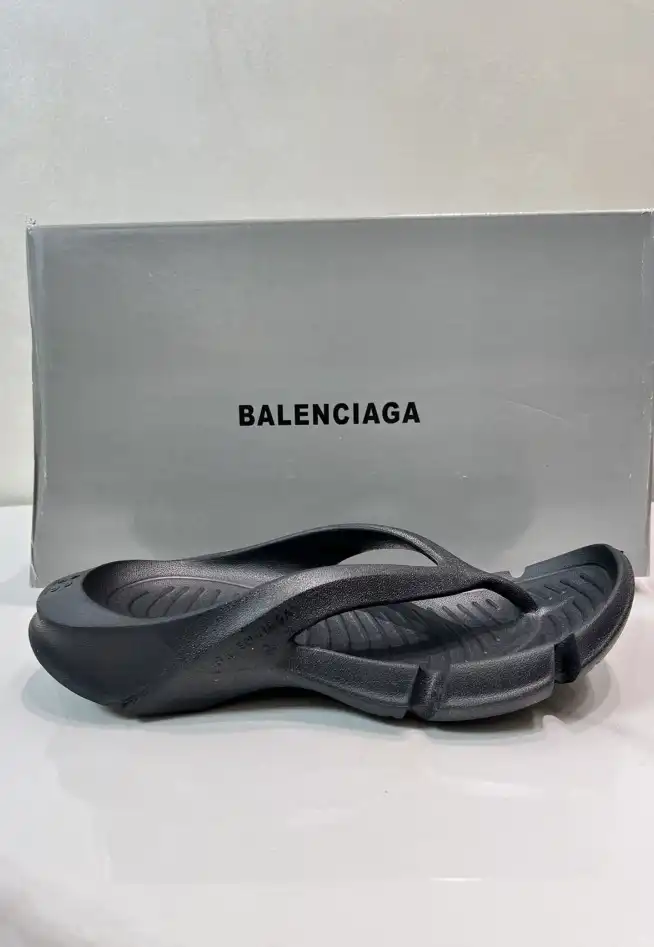 hype Balenciaga Slippers