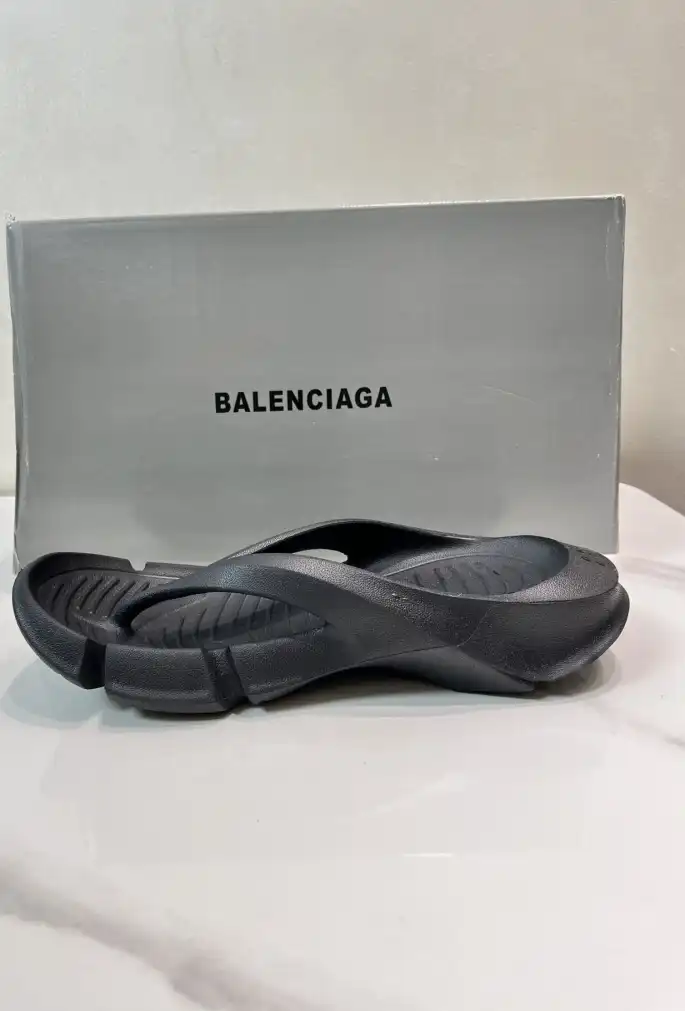 hype Balenciaga Slippers