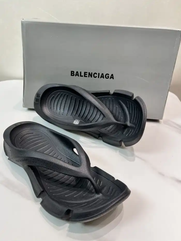 hype Balenciaga Slippers