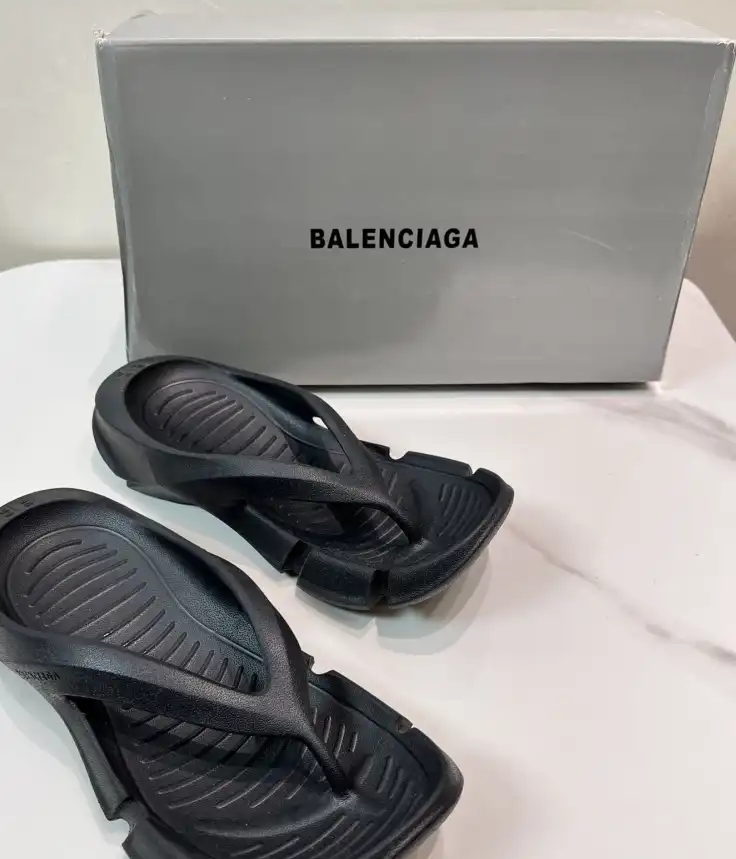 hype Balenciaga Slippers