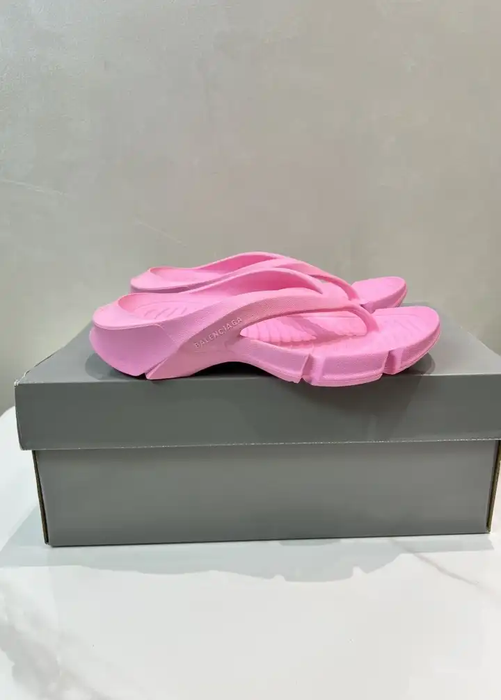 hype Balenciaga Slippers