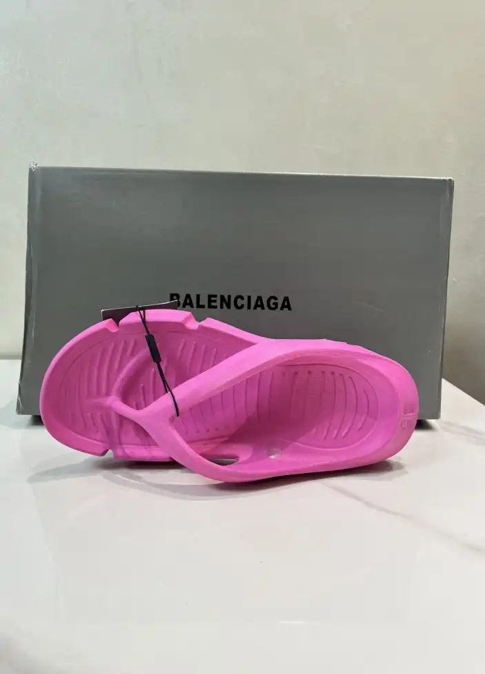 hype Balenciaga Slippers