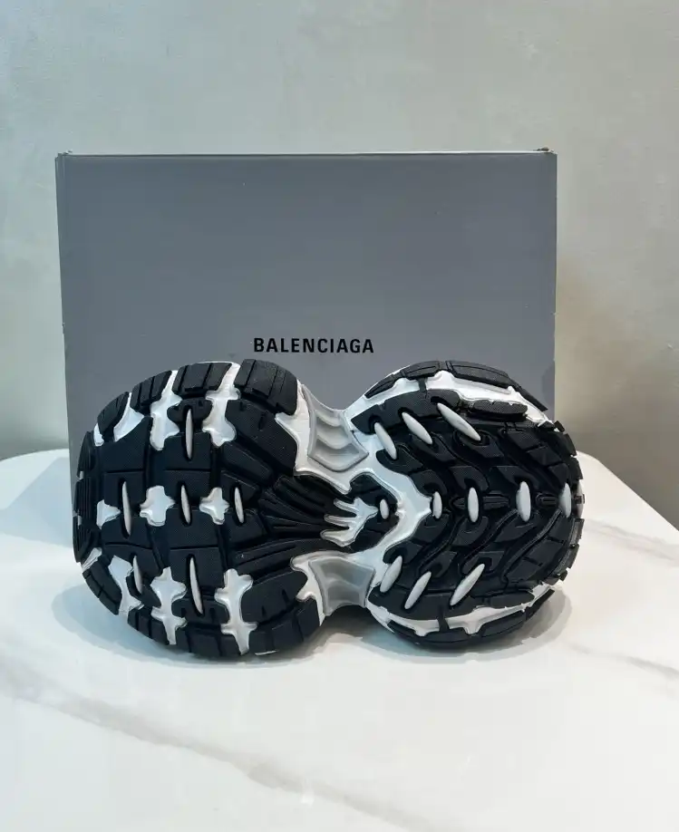 hype Balenciaga Sneakers