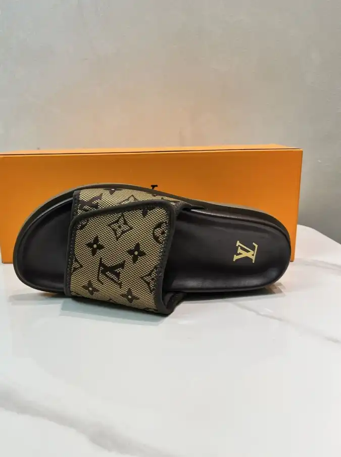 hype LV Slippers