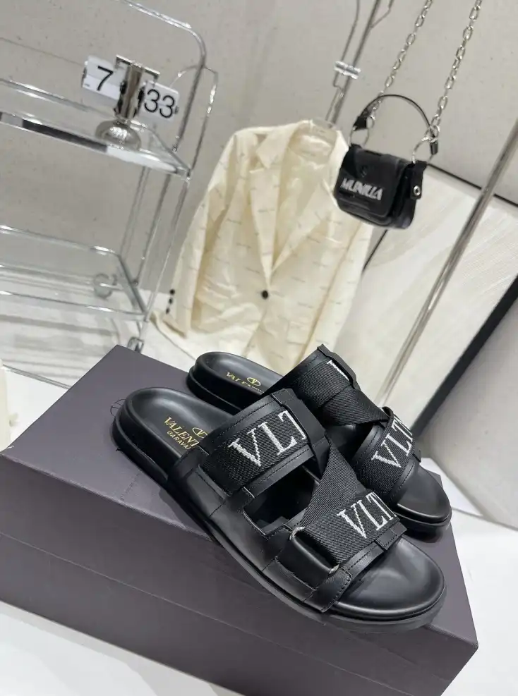 hype Valentino Slippers