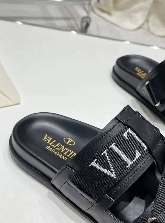 hype Valentino Slippers