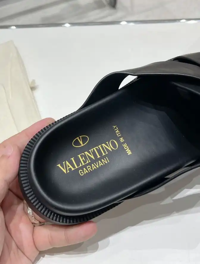 hype Valentino Slippers