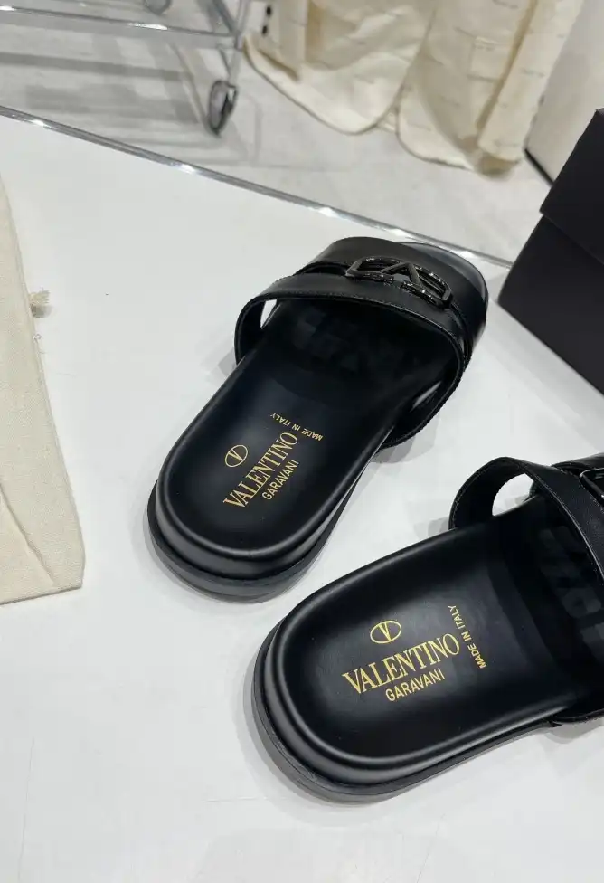 hype Valentino Slippers