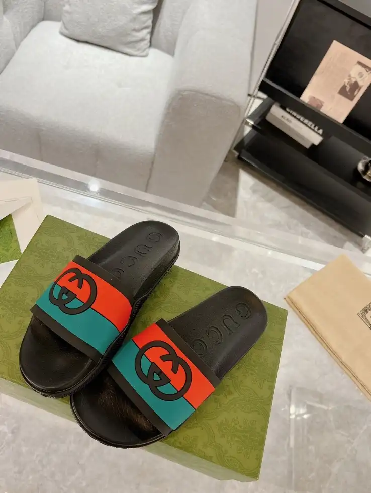 hype Gucci Slippers