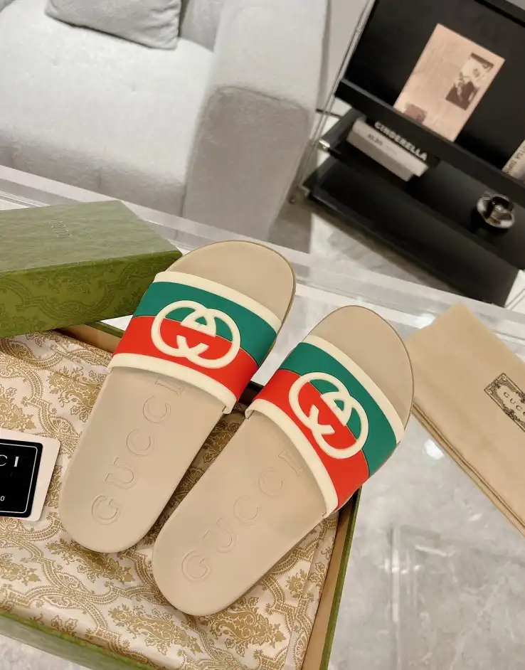 hype Gucci Slippers