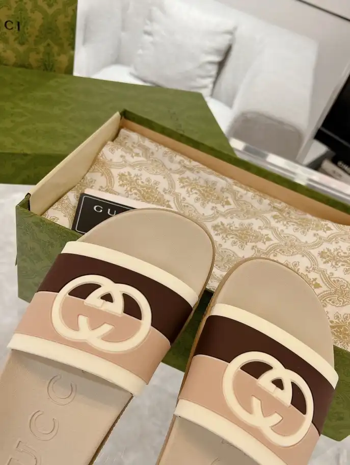 hype Gucci Slippers