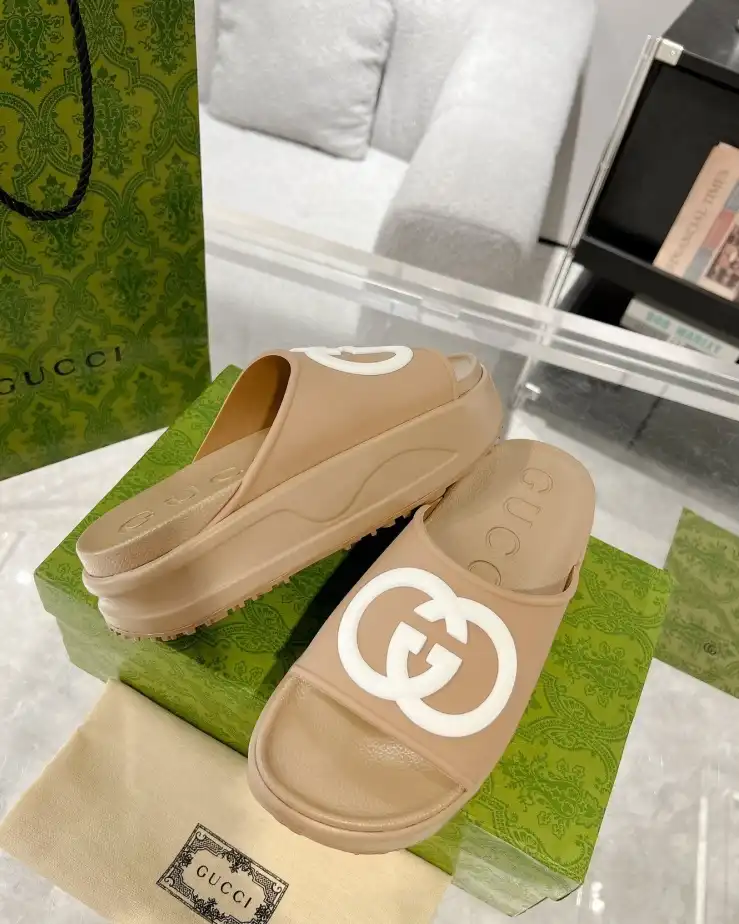 hype Gucci Slippers