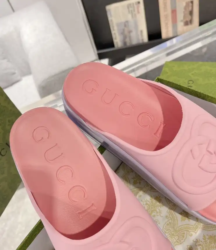 hype Gucci Slippers