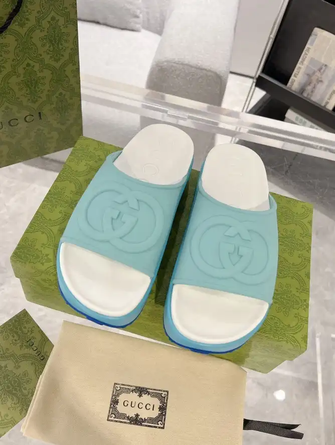 hype Gucci Slippers