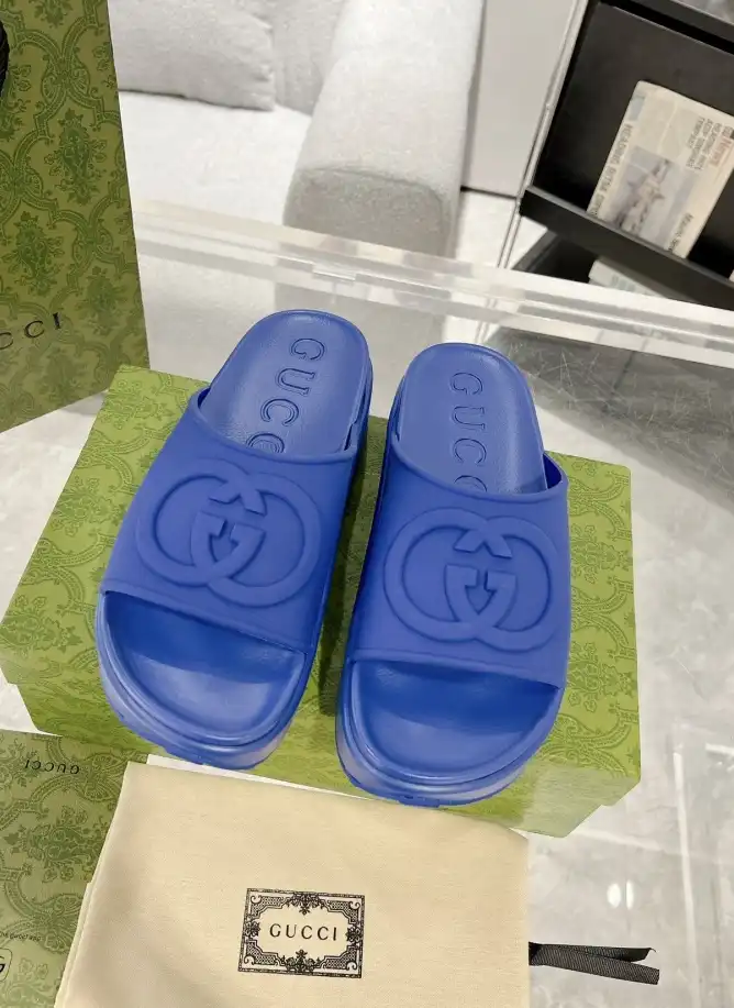 hype Gucci Slippers