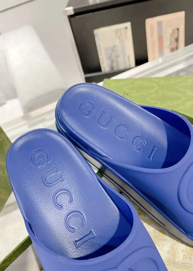 hype Gucci Slippers