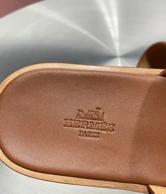 hype Hermes Slippers