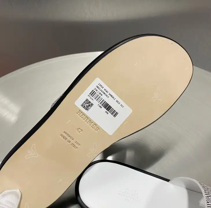 hype Hermes Slippers