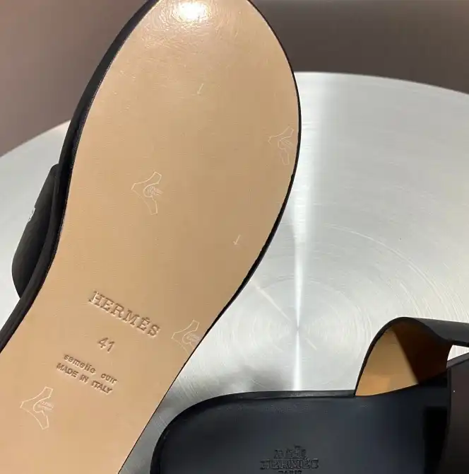 hype Hermes Slippers