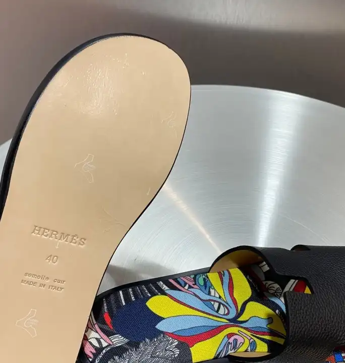 hype Hermes Slippers