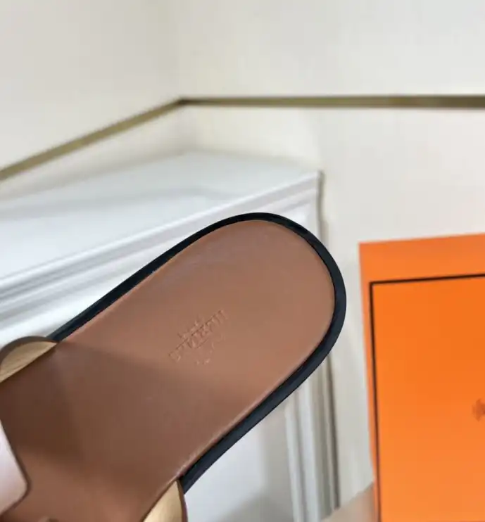 hype Hermes Slippers