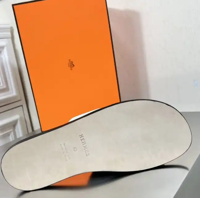 hype Hermes Slippers