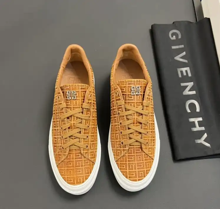 hype Gucci Sneakers