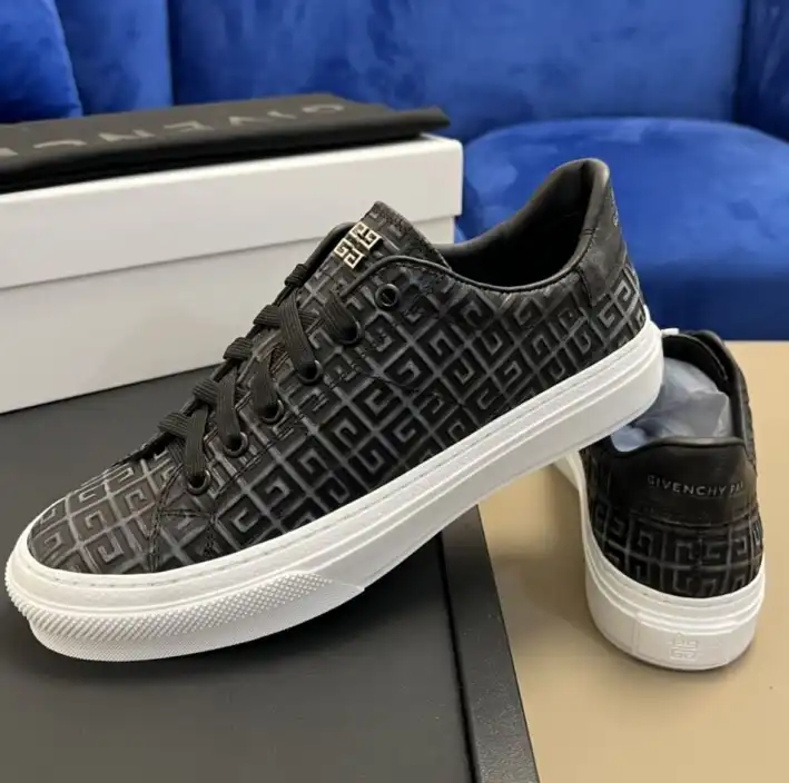 hype Gucci Sneakers