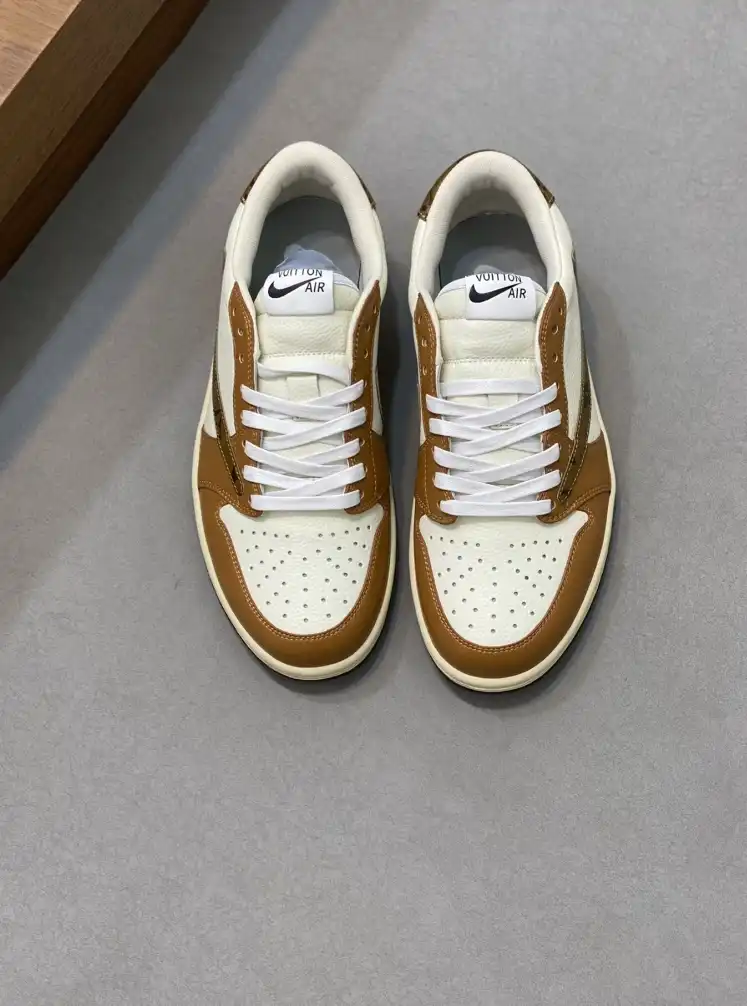 hype Louis Vuitton Sneakers