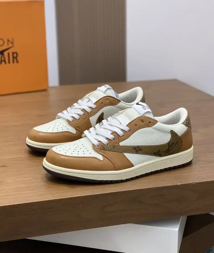 hype Louis Vuitton Sneakers