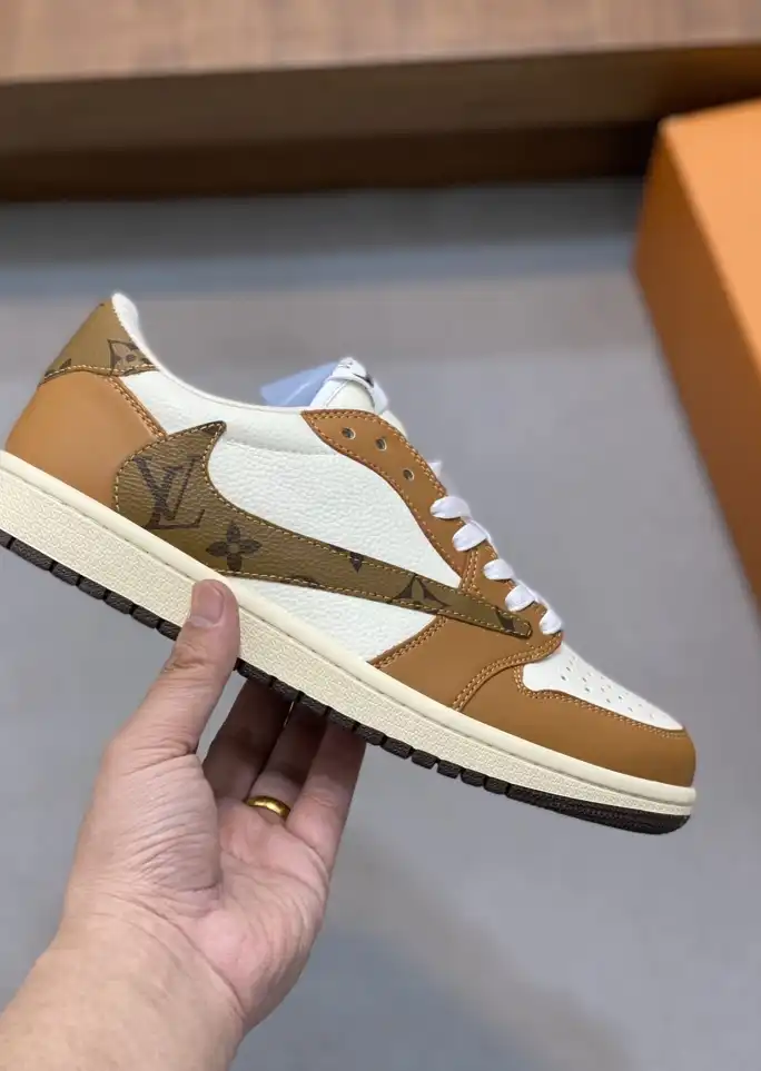 hype Louis Vuitton Sneakers