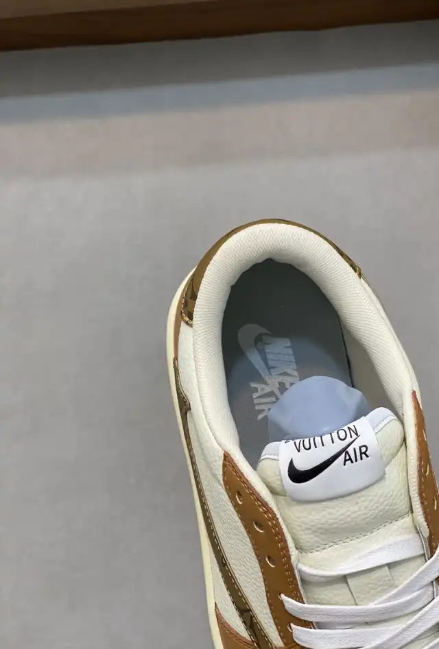 hype Louis Vuitton Sneakers