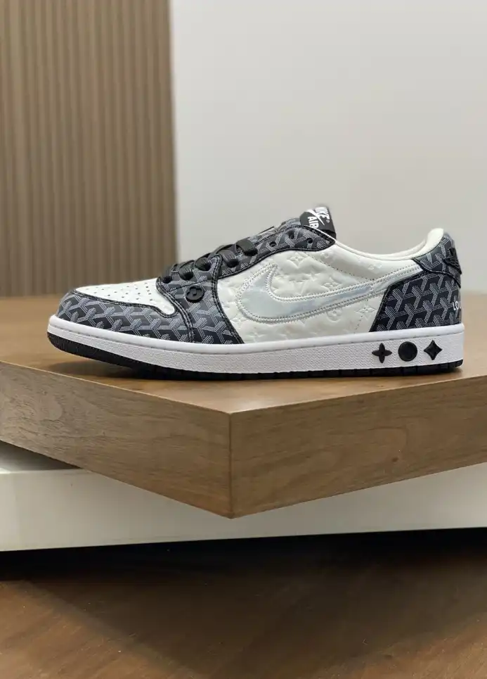 hype Louis Vuitton Sneakers