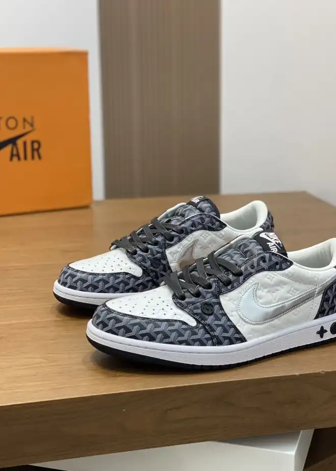 hype Louis Vuitton Sneakers