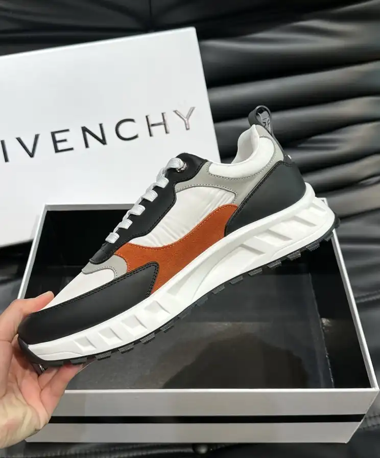 hype Givenchy Sneakers