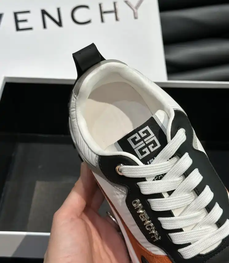 hype Givenchy Sneakers