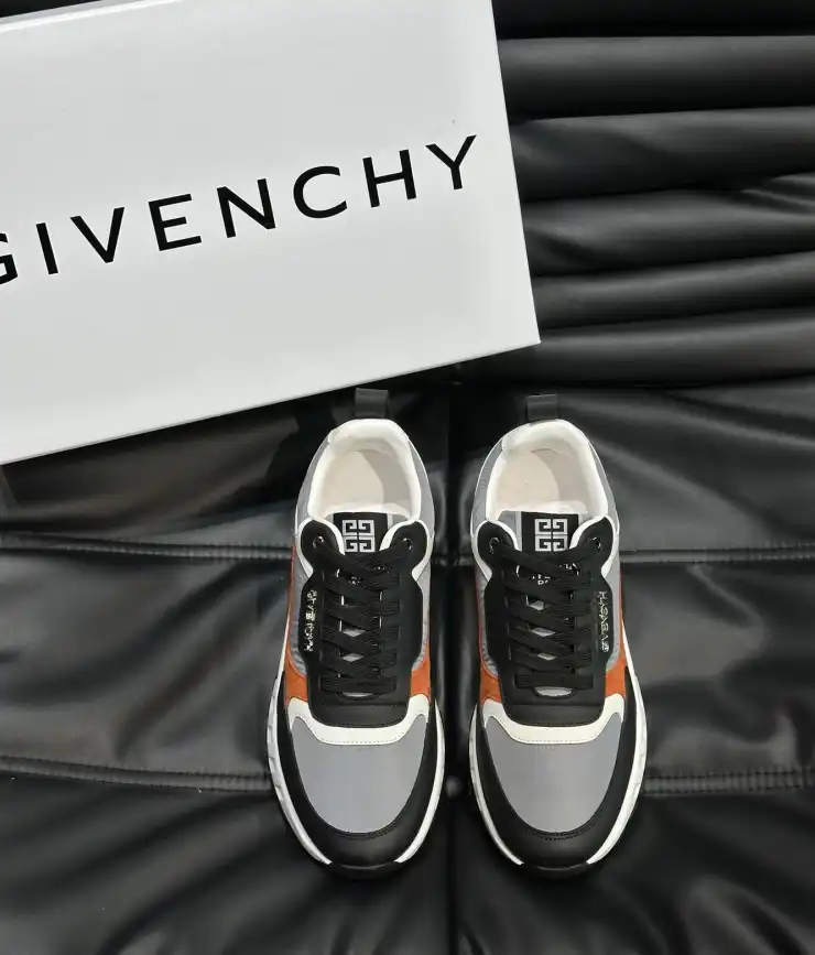 hype Givenchy Sneakers