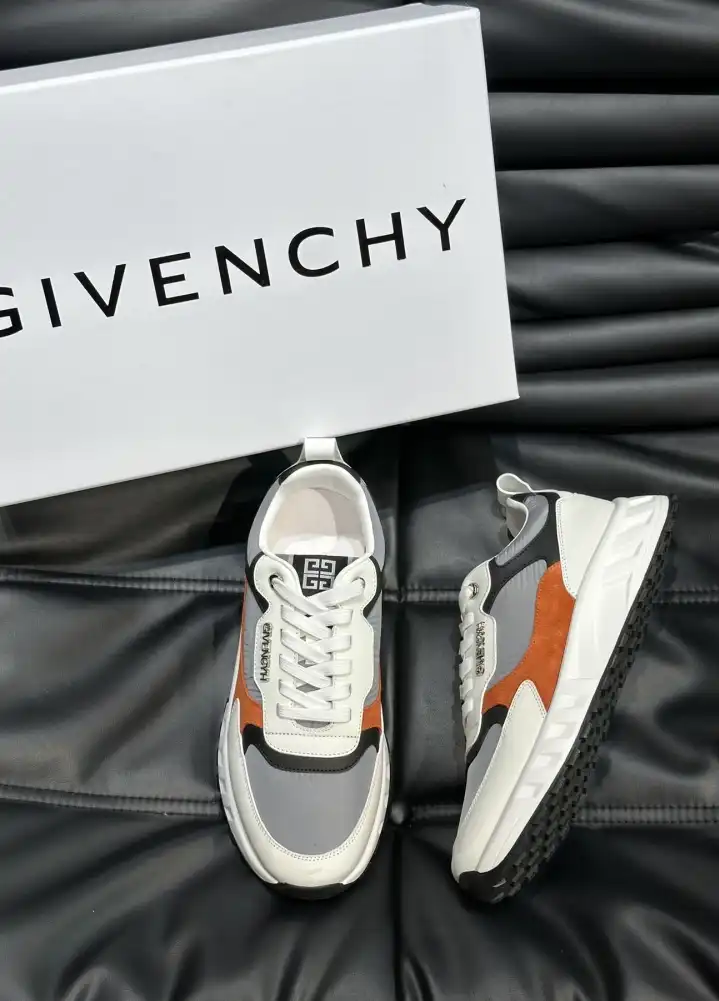 hype Givenchy Sneakers