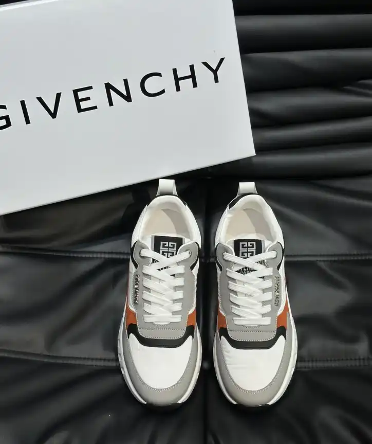 hype Givenchy Sneakers