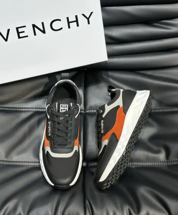 hype Givenchy Sneakers