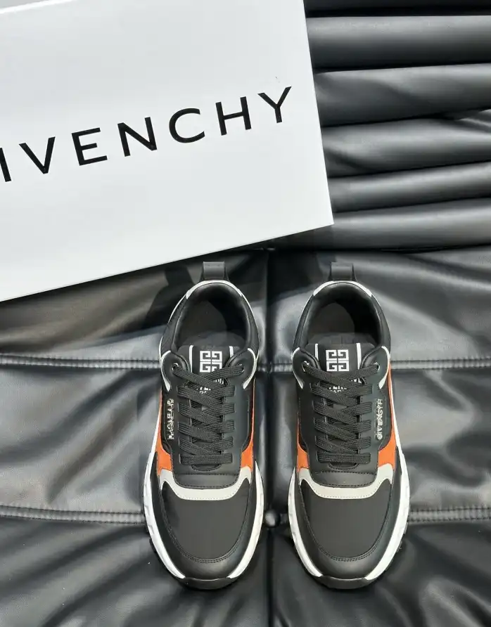 hype Givenchy Sneakers