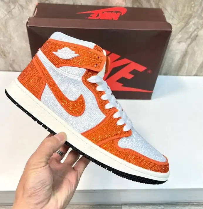 hype Nike Sneakers