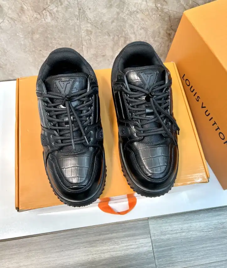 hype Louis Vuitton Sneakers