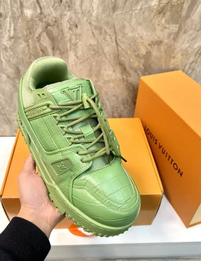 hype Louis Vuitton Sneakers