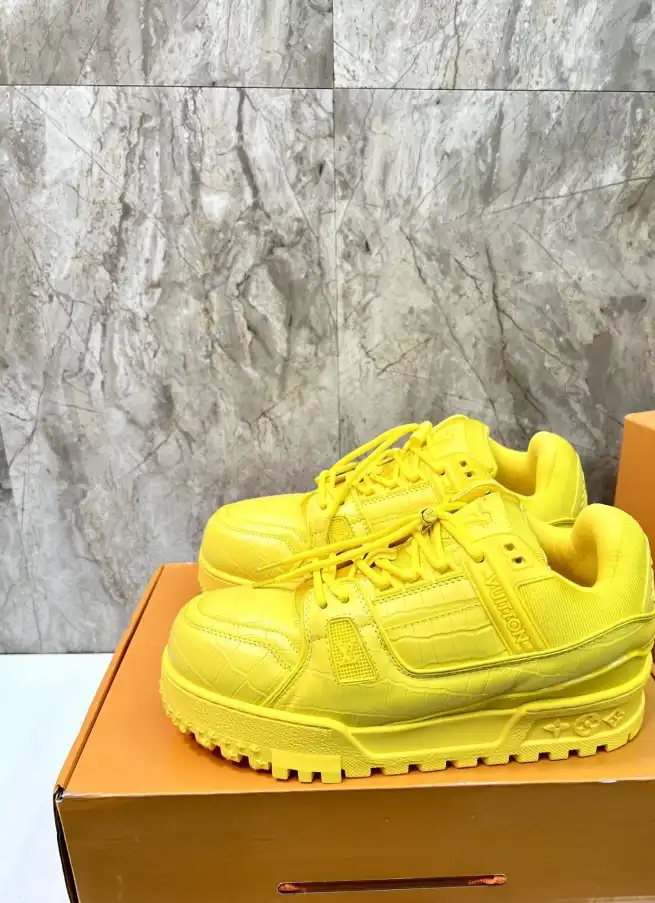 hype Louis Vuitton Sneakers