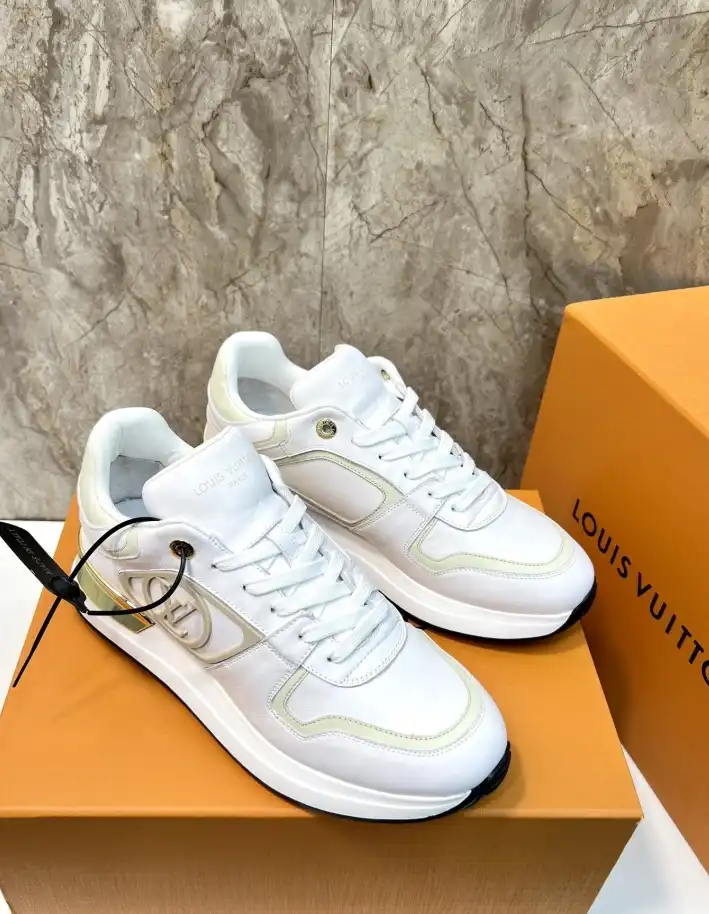 hype Louis Vuitton Sneakers