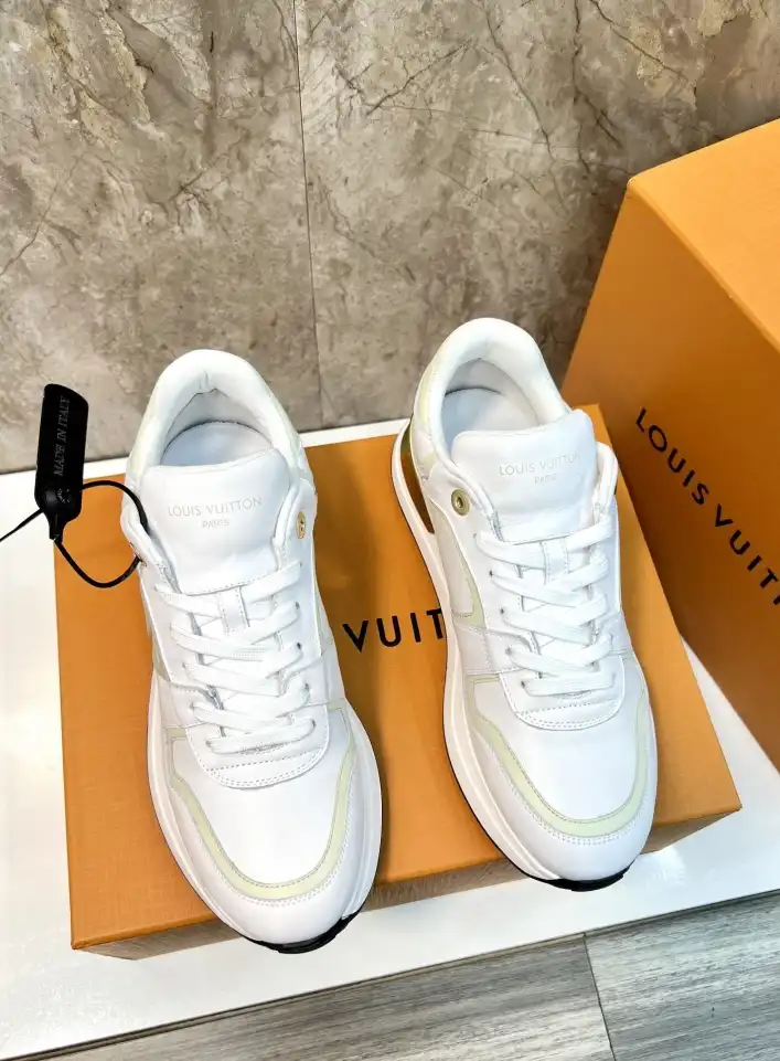 hype Louis Vuitton Sneakers