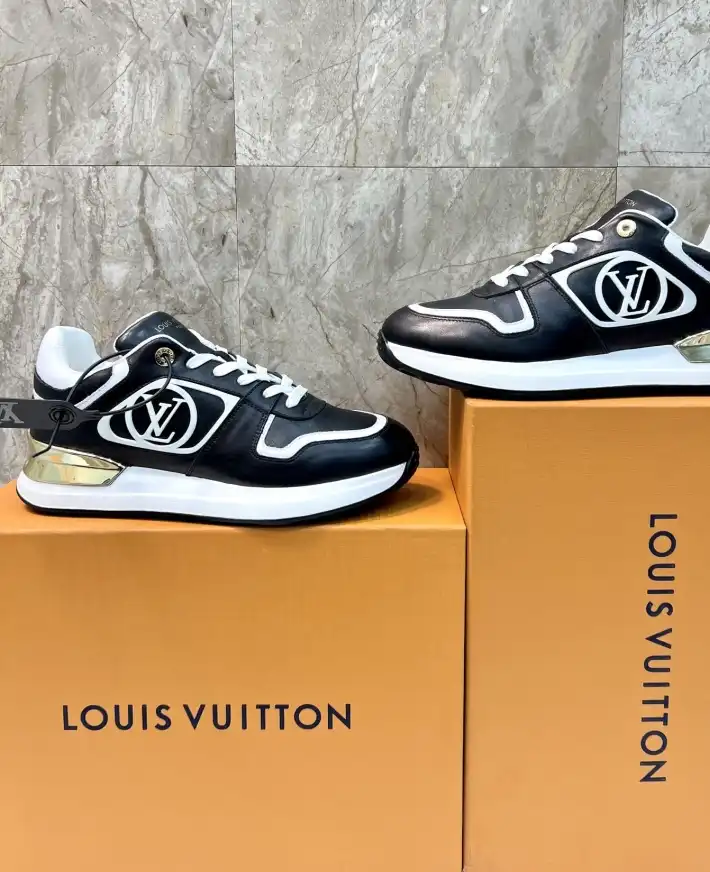 hype Louis Vuitton Sneakers